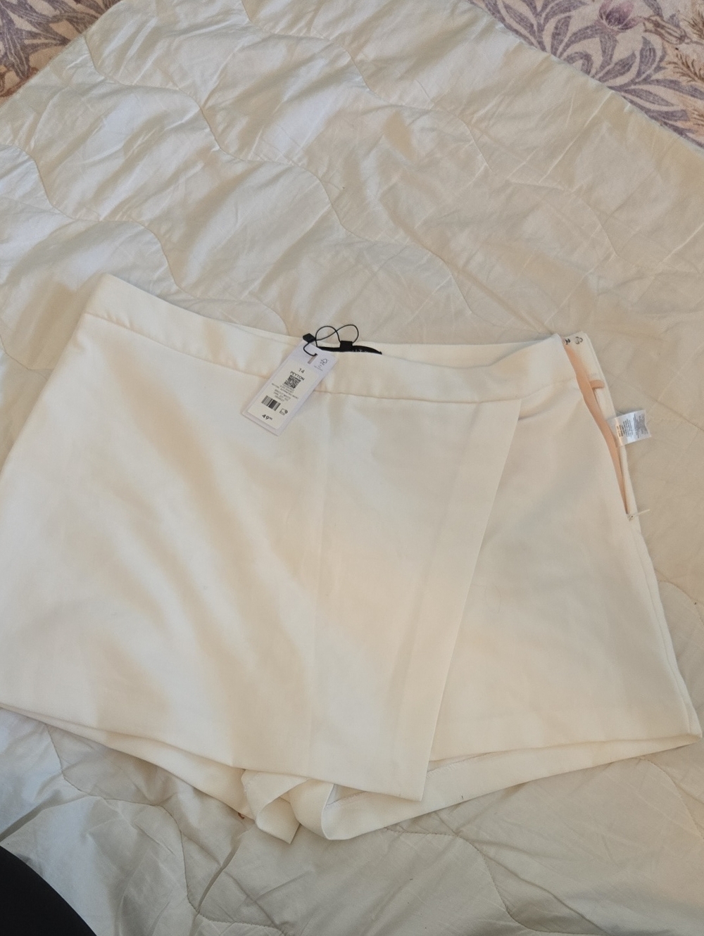 BNWT white wrap skort size 14 Asymmetric stretch bone ivory Peyton